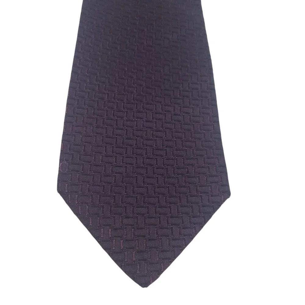 Banana Republic Men's‎ Tie Necktie Designer Luxury Purple Navy Italian Silk